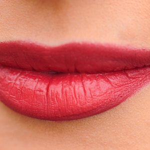 bessi lips 1690875 1920